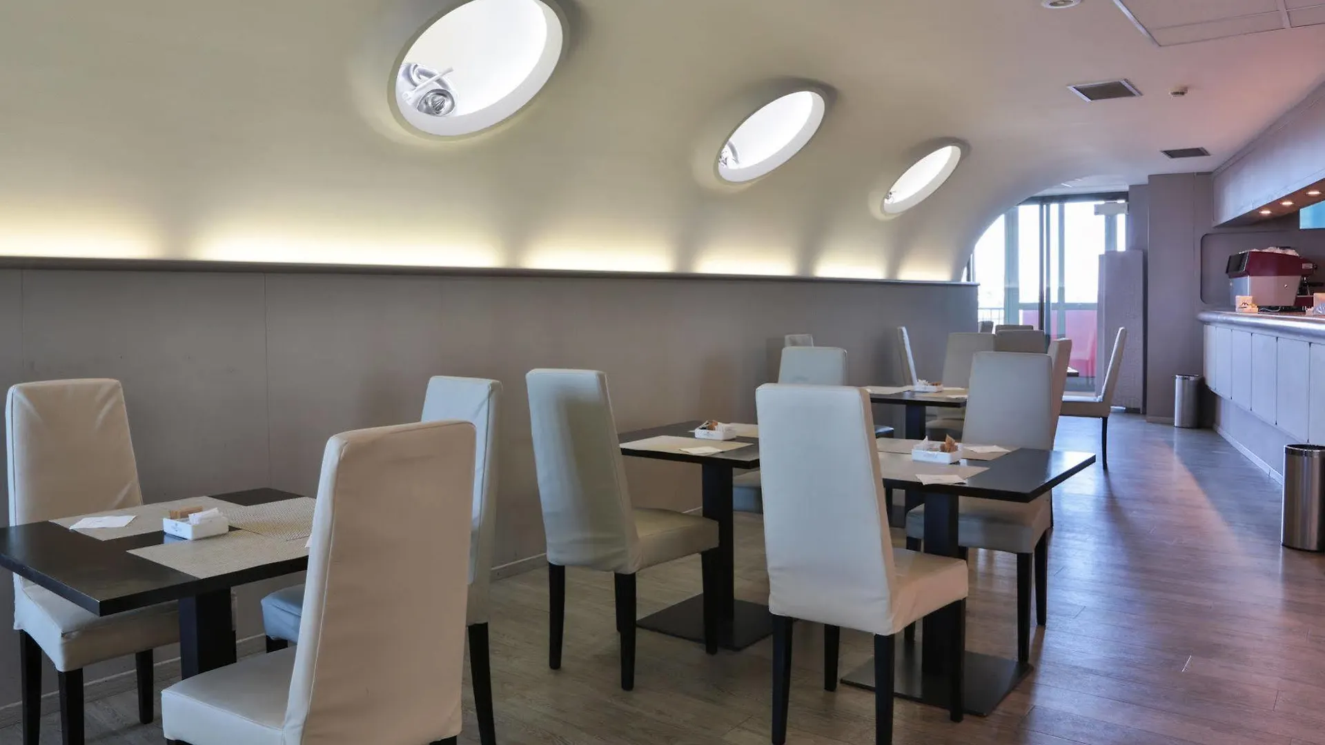 Una Hotels Hotel & Residence Contessa Jolanda Milano