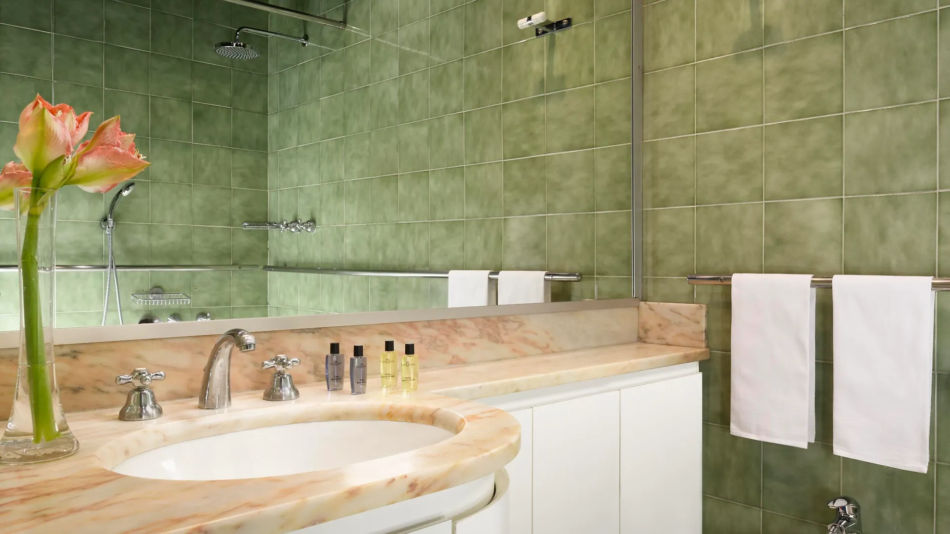 Una Hotels Hotel & Residence Contessa Jolanda Milano Italy