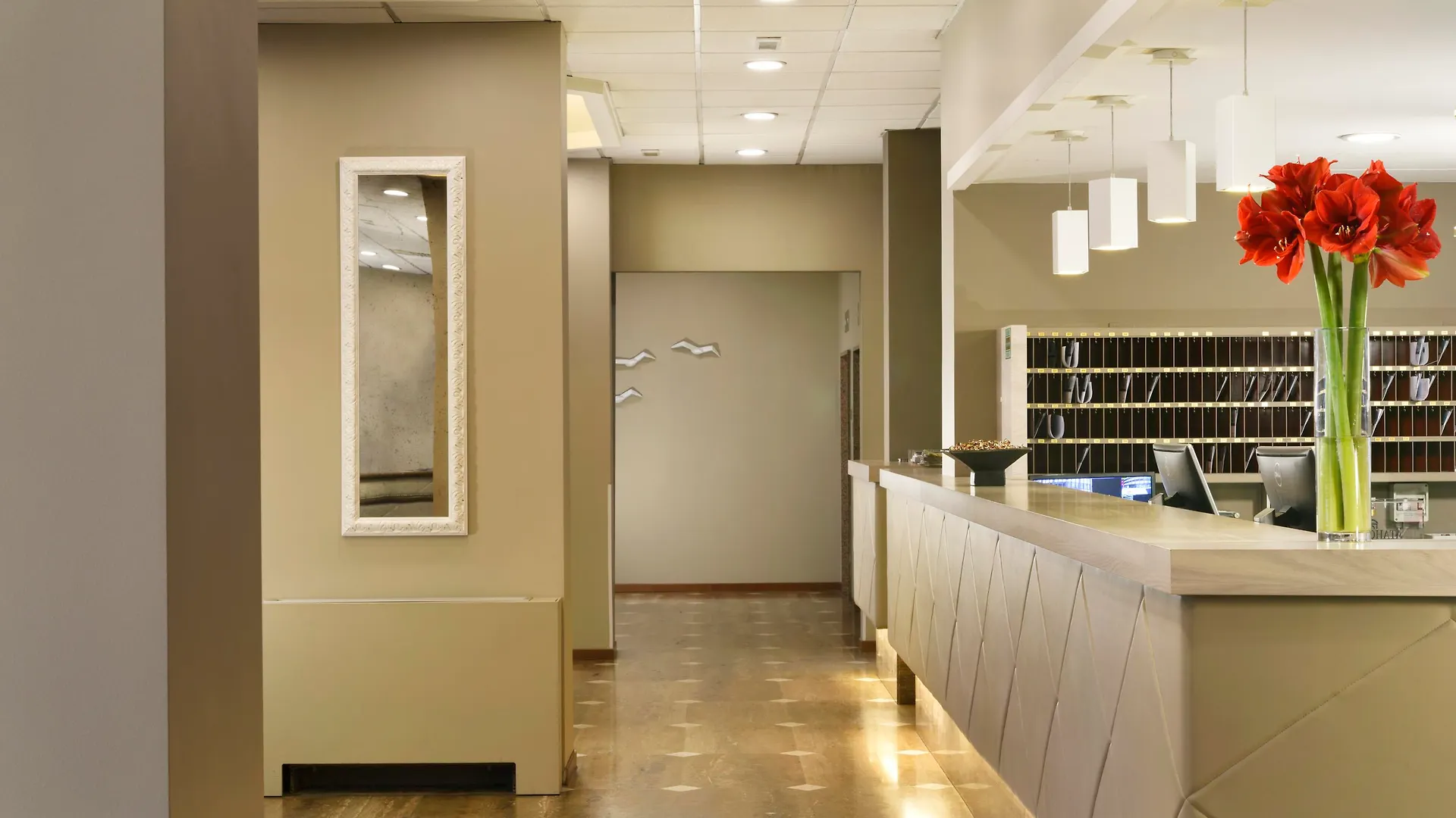 Una Hotels Hotel & Residence Contessa Jolanda Milano 4*, Milan Italy