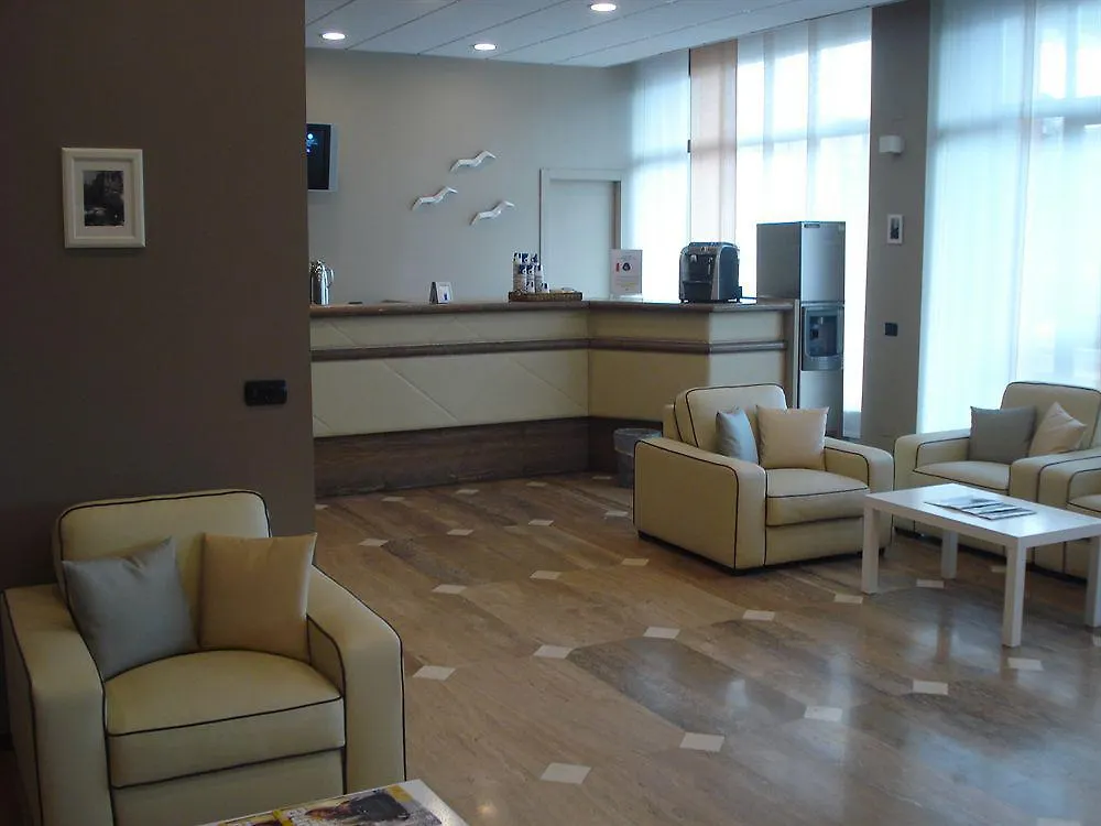 Una Hotels Hotel & Residence Contessa Jolanda Milano 4*, Milan